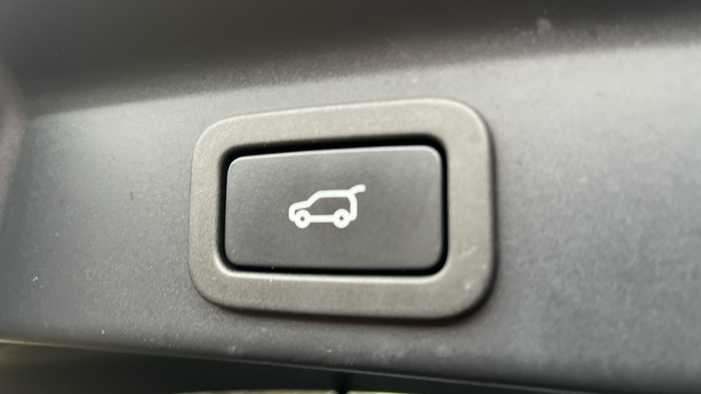 Jaguar F-Pace 2.0 D200 R-Dynamic S 5dr Auto AWD Diesel Estate